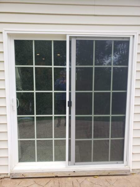 Broken Sliding Glass Door requires immediate glass door replacement